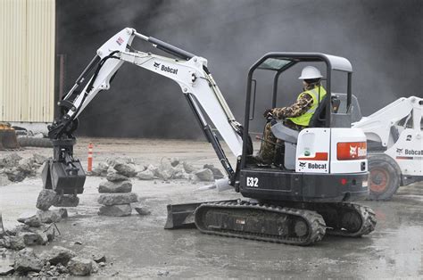 mini excavator bobcat e32|bobcat e32 excavator specs.